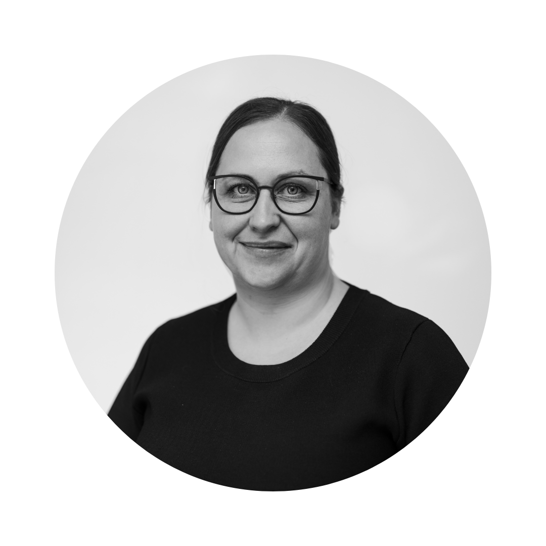 KGA Accounting Black And White Headshots Alison Enticott